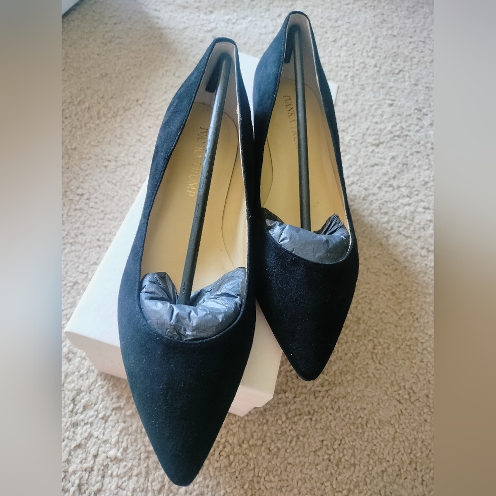 Ivanka Trump Black Suede Leather Pointed Toe Flats Size 6 1/2